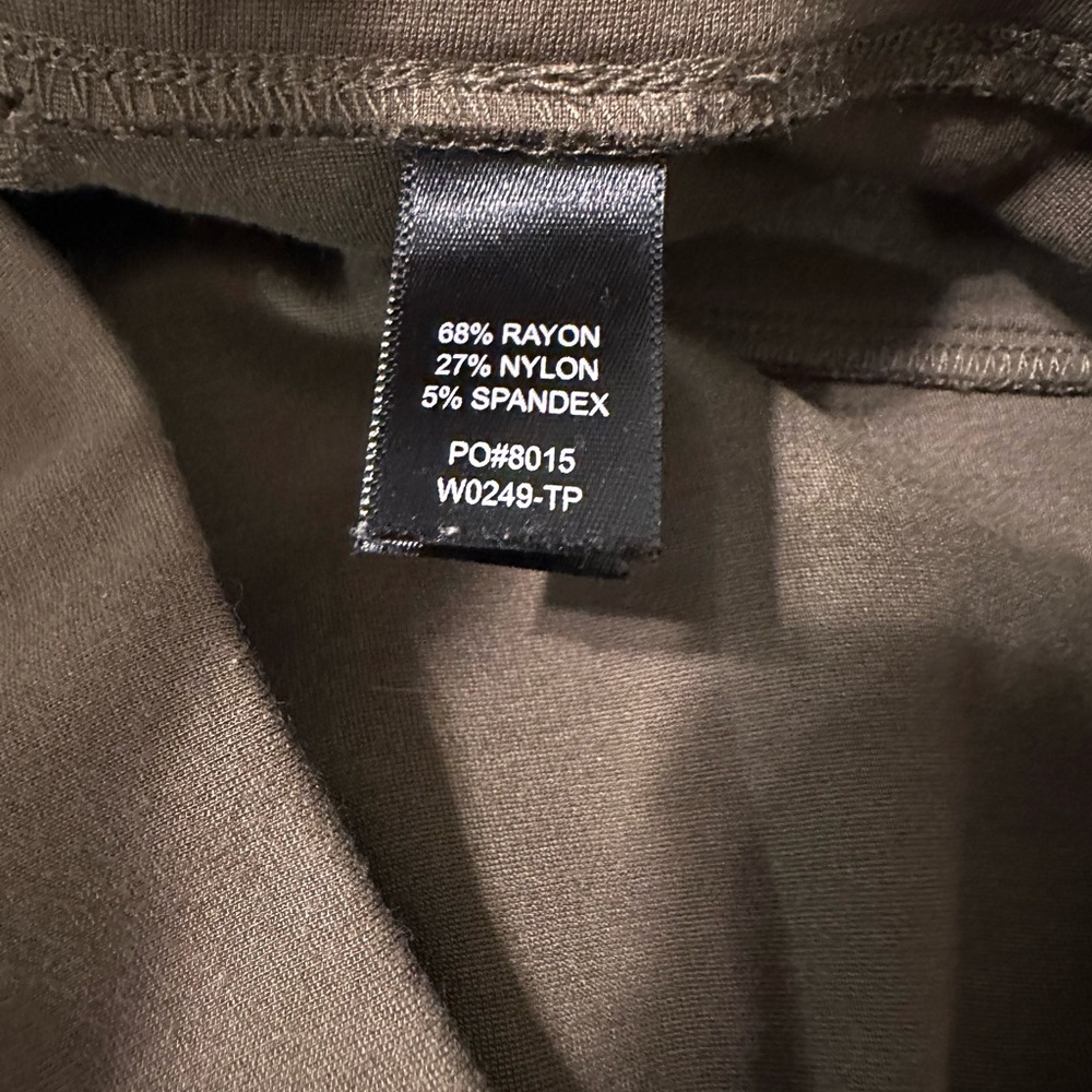 Betabrand DPYP Brown Capris - Picture 3 of 4